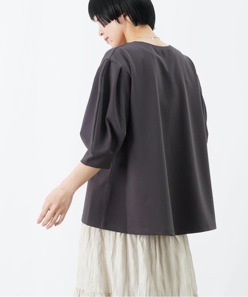 LUCA/LADY LUCK LUCA(ルカ/レディラックルカ)の「LC/LLL 袖ボリュームプルオーバー/袖タックポンチプルオーバー(Tシャツ/カットソー・レディース・ブラウン/チャコールグレー/アイボリー・FREE)」の14枚目の写真