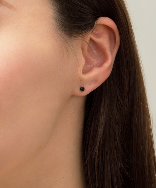 VATSURICA（バツリカ）の「〈LOINE〉金属アレルギー対応 / ステンレス / ガラスストーン スタッドピアス 3mm（ピアス（両耳用）・レディース・ブラック/クリア・FREE）」の9枚目の写真