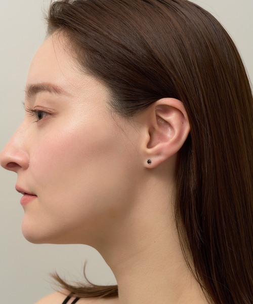 VATSURICA（バツリカ）の「〈LOINE〉金属アレルギー対応 / ステンレス / ガラスストーン スタッドピアス 3mm（ピアス（両耳用）・レディース・ブラック/クリア・FREE）」の8枚目の写真