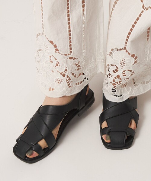 THAJA(タジャ)の「<Thaja> SQEBLT BBSD(サンダル・レディース・ブラック/ナチュラル・23cm/24cm/23.5cm/24.5cm)」の16枚目の写真