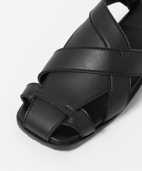 THAJA(タジャ)の「<Thaja> SQEBLT BBSD(サンダル・レディース・ブラック/ナチュラル・23cm/24cm/23.5cm/24.5cm)」の4枚目の写真