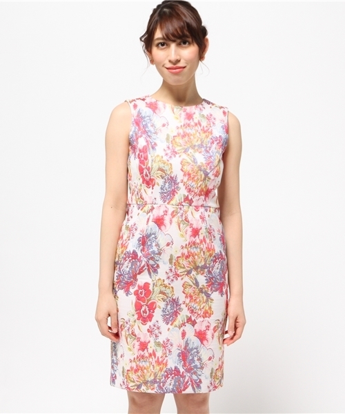 GRACE CONTINENTAL（グレースコンチネンタル）の「フラワージャガードワンピース（ワンピース・レディース・ホワイト/ネイビー・36/34）」の4枚目の写真