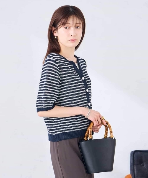a.v.v(アーヴェヴェ)の「ラメキーネックカーディガン(カーディガン/ボレロ・レディース・ホワイト/アイボリー・39)」の21枚目の写真