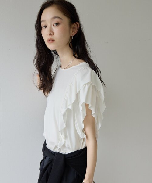 DISCOAT(ディスコート)の「【Noka】フリルデザインTシャツ(Tシャツ/カットソー・レディース・ブラック/オフホワイト/ブルー・FREE)」の10枚目の写真