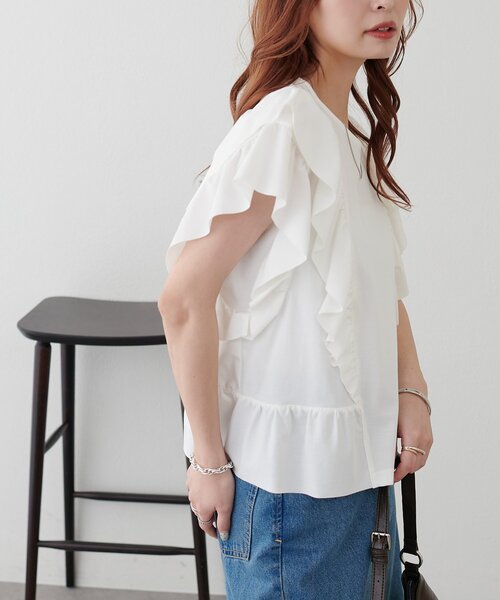 DISCOAT(ディスコート)の「【Noka】フリルデザインTシャツ(Tシャツ/カットソー・レディース・ブラック/オフホワイト/ブルー・FREE)」の16枚目の写真