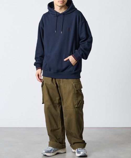 FRED PERRY（フレッドペリー）の「【WEB先行予約】[FRED PERRY/フレッドペリー] 別注 フードロゴ刺繍スウェットパーカー（パーカー・レディース・サックスブルー/ブラック/ブラウン/ネイビー/オートミール・XL/L/M/S）」の18枚目の写真