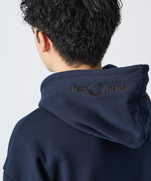 FRED PERRY（フレッドペリー）の「【WEB先行予約】[FRED PERRY/フレッドペリー] 別注 フードロゴ刺繍スウェットパーカー（パーカー・レディース・サックスブルー/ブラック/ブラウン/ネイビー/オートミール・XL/L/M/S）」の22枚目の写真