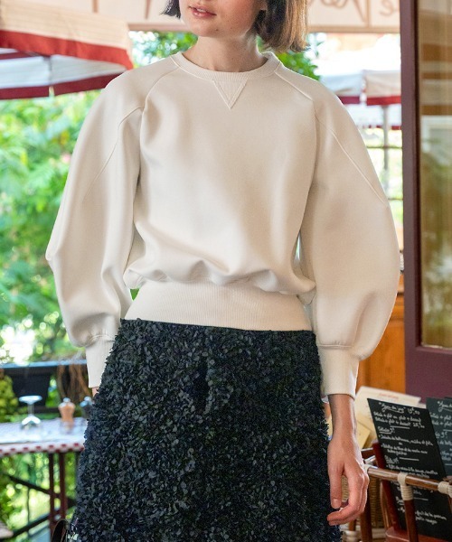 JENNE（ジェンヌ）の「＜日本製＞ボリュームスリーブトレーナー（その他トップス・レディース・ホワイト/ブラック・LARGE/MEDIUM/SMALL）」の2枚目の写真