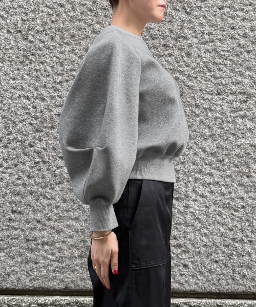 JENNE（ジェンヌ）の「＜日本製＞ボリュームスリーブトレーナー（その他トップス・レディース・ホワイト/ブラック・LARGE/MEDIUM/SMALL）」の18枚目の写真