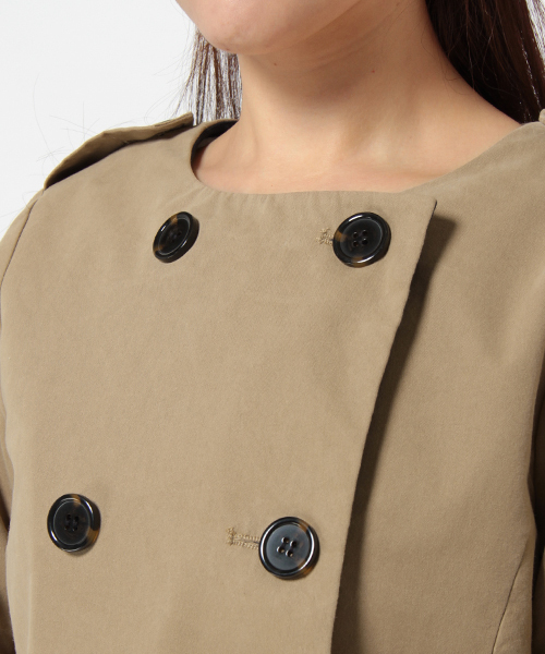 LBC（エルビーシー）の「コットンナイロンツイルカラートレンチコート（トレンチコート・レディース・ベージュ/ネイビー・LARGE/MEDIUM）」の7枚目の写真