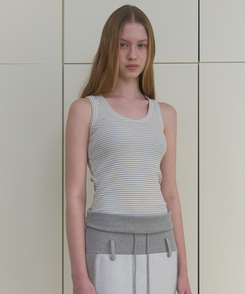 Majournee(マジョネ)の「STRIPE SLEEVELESS TOP_WHITE/BLUE(Tシャツ/カットソー・レディース・その他・FREE)」の1枚目の写真