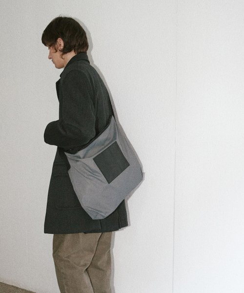 LEEHO FOR MEN(イホフォーメン)の「CABAS(grey)(メッセンジャーバッグ・メンズ・その他・FREE)」の4枚目の写真