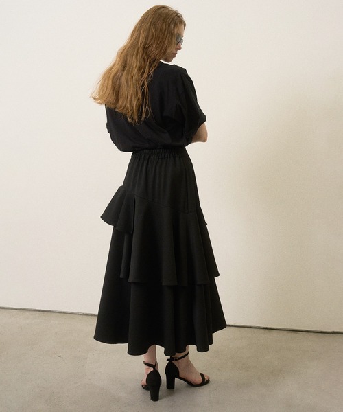 MIELI INVARIANT(ミエリインヴァリアント)の「Marine Peplum Asymmetry Skirt(スカート・レディース・ベージュ/ブラック・MEDIUM/SMALL)」の21枚目の写真