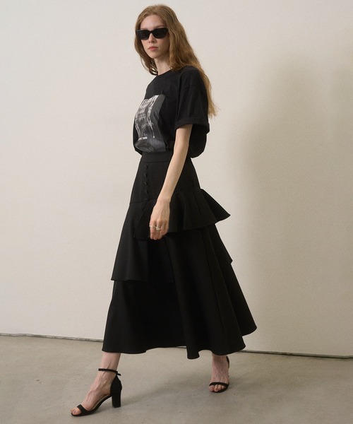 MIELI INVARIANT(ミエリインヴァリアント)の「Marine Peplum Asymmetry Skirt(スカート・レディース・ベージュ/ブラック・MEDIUM/SMALL)」の17枚目の写真