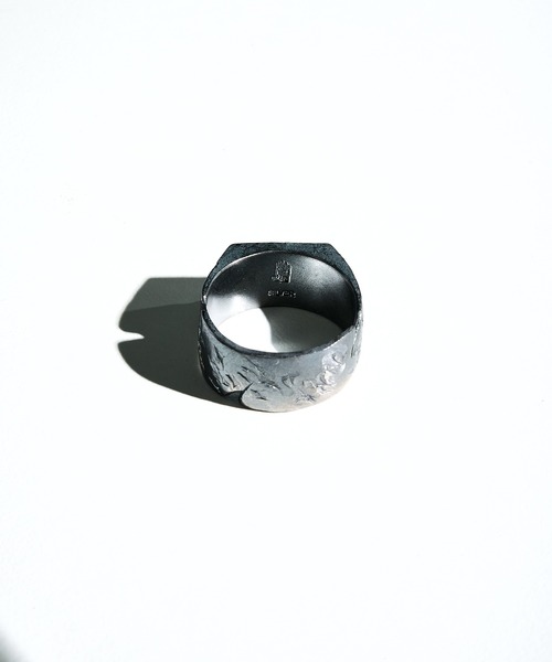 gifthand(ギフトハンド)の「【gifthand】Sv signet s ring(リング・メンズ・シルバー/ブラック・20/18/19/17)」の1枚目の写真