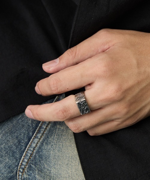 gifthand(ギフトハンド)の「【gifthand】Sv signet s ring(リング・メンズ・シルバー/ブラック・20/18/19/17)」の3枚目の写真