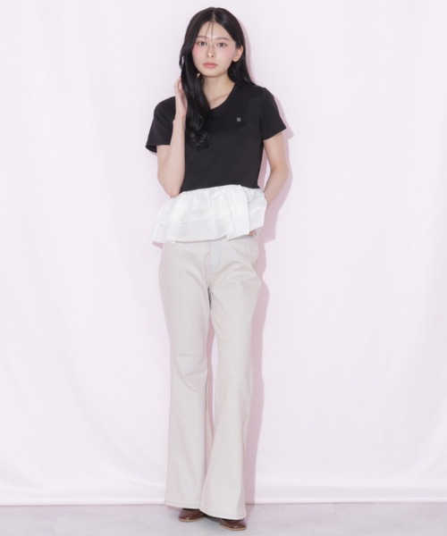 JILL by JILL STUART(ジルバイジルスチュアート)の「ハイウエストフレアデニムパンツ(その他パンツ・レディース・ネイビー/ピンク・MEDIUM/SMALL)」の2枚目の写真
