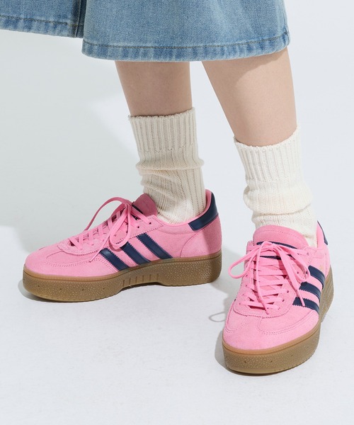 adidas(アディダス)の「ハンドボール スペツィアル ボールド / HANDBALL SPEZIAL BOLD / アディダスオリジナルス adidas Originals 厚底スニーカー(スニーカー・レディース・ピンク・23.5cm/25.5cm/26.0cm/26.5cm/22.0cm/22.5cm/23.0cm/24.0cm/24.5cm/25.0cm/28.0cm/27.5cm/27.0cm)」の2枚目の写真