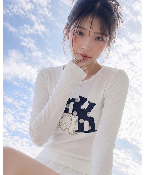 muahmuah（ムーアムーア）の「ドットAフラワーパッチ長袖Tシャツ[ホワイト]（Tシャツ/カットソー・レディース・その他・FREE）」の14枚目の写真