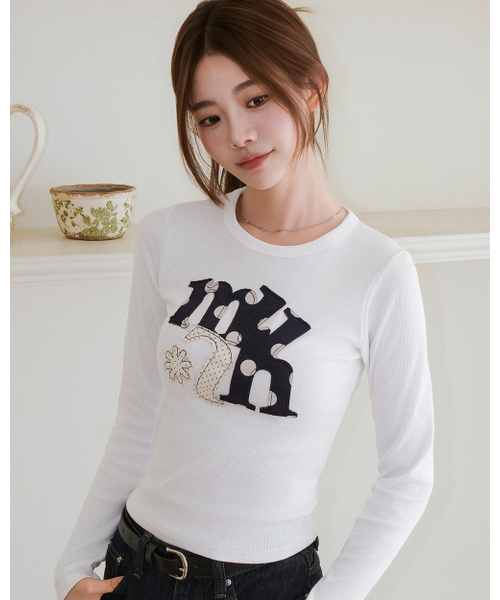 muahmuah（ムーアムーア）の「ドットAフラワーパッチ長袖Tシャツ[ホワイト]（Tシャツ/カットソー・レディース・その他・FREE）」の10枚目の写真