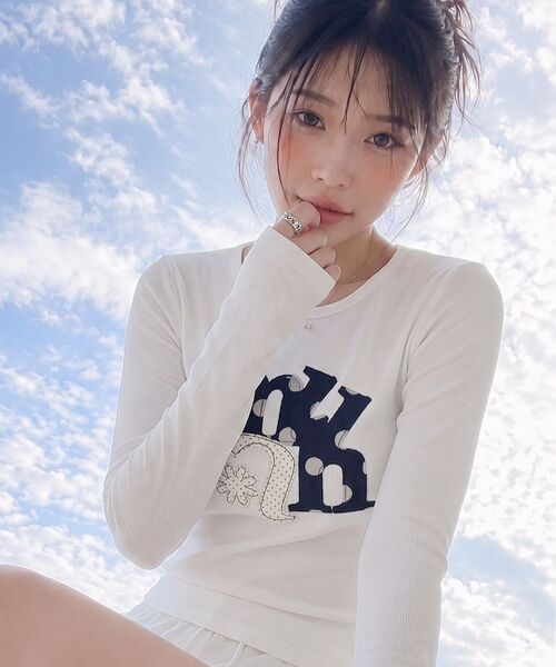 muahmuah（ムーアムーア）の「ドットAフラワーパッチ長袖Tシャツ[ホワイト]（Tシャツ/カットソー・レディース・その他・FREE）」の15枚目の写真