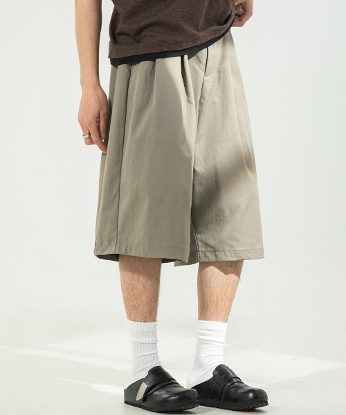 DOUBLE STEAL(ダブルスティール)の「DSタックワイドショーツ(その他パンツ・メンズ・グレー/ブラック・MEDIUM/X-LARGE/LARGE)」の2枚目の写真