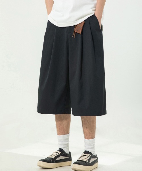 DOUBLE STEAL(ダブルスティール)の「DSタックワイドショーツ(その他パンツ・メンズ・グレー/ブラック・MEDIUM/X-LARGE/LARGE)」の1枚目の写真