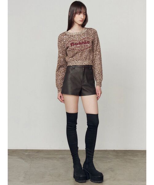 EMODA(エモダ)の「FAUXレザーショートパンツ(その他パンツ・レディース・ベージュ/ブラウン/ブラック・SMALL/MEDIUM)」の18枚目の写真