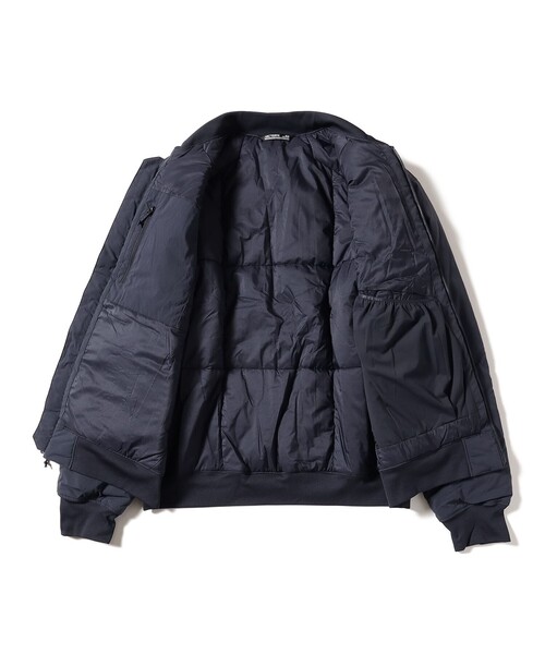 ARC'TERYX(アークテリクス)の「ARC'TERYX / Konseal Insulated Jacket(ブルゾン・メンズ・ネイビー・SMALL/MEDIUM)」の5枚目の写真