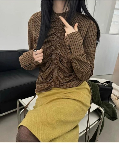 semplice（センプリチェ）の「ブラウス【韓国ファッション】（シャツ/ブラウス・レディース・ブラウン/グレー・F）」の4枚目の写真
