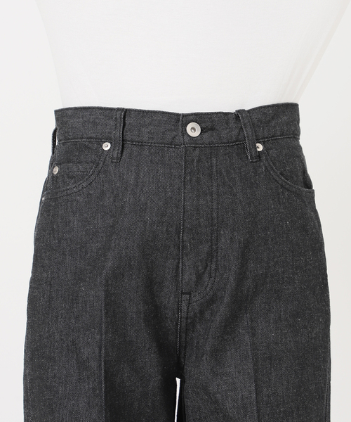 IENA（イエナ）の「クリースデニムパンツ（デニムパンツ・レディース・ブラック/ネイビー・38/36/34/40）」の5枚目の写真