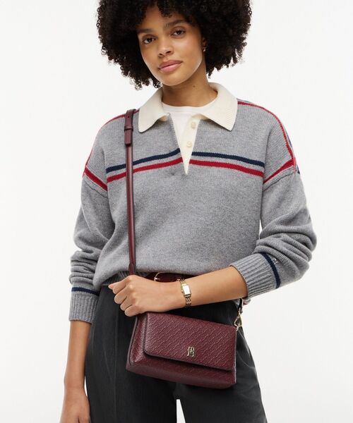 TOMMY HILFIGER(トミーヒルフィガー)の「ヒルフィガーアイコン コンバーチブルショルダーバッグ(ショルダーバッグ・レディース・ネイビー/ワイン系2・FREE)」の2枚目の写真