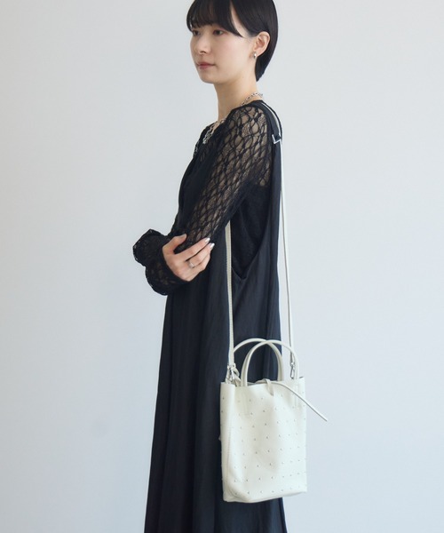 Paradise Picnic(パラダイスピクニック)の「MILLELA FIRENZE スタッズミニトートBAG(トートバッグ・レディース・ブラック/アイボリー/シルバー・FREE)」の4枚目の写真