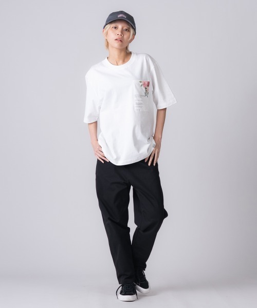 rehacer(レアセル)の「rehacer : Sunlight Relax Fit Pocket T-shirt / サンライト リラックスフィット ポケットTシャツ(Tシャツ/カットソー・レディース・ホワイト/ブラック・SMALL/MEDIUM)」の9枚目の写真