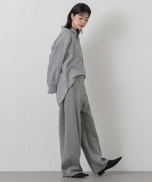 Gready Brilliant(グレディブリリアン)の「刺繍BASICシャツ(シャツ/ブラウス・レディース・サックスブルー/オフホワイト/ストライプ・38)」の5枚目の写真