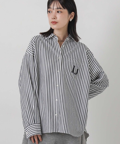Gready Brilliant(グレディブリリアン)の「刺繍BASICシャツ(シャツ/ブラウス・レディース・サックスブルー/オフホワイト/ストライプ・38)」の8枚目の写真