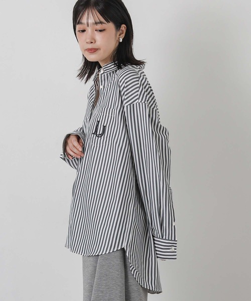 Gready Brilliant(グレディブリリアン)の「刺繍BASICシャツ(シャツ/ブラウス・レディース・サックスブルー/オフホワイト/ストライプ・38)」の9枚目の写真