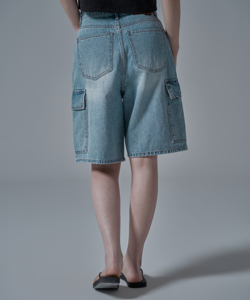 WAARFORWOMAN(ワール・フォー・ウーマン)の「W1138 カーゴショートパンツ_ライトブルー(その他パンツ・レディース・その他・SMALL)」の6枚目の写真