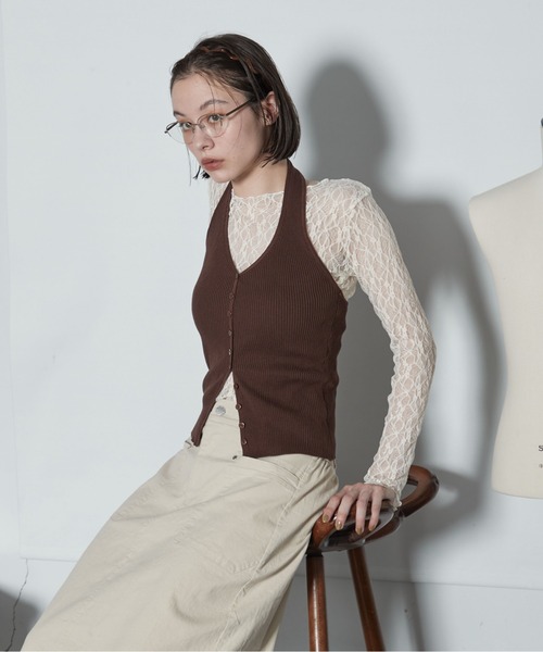 OFROOM(オフルーム)の「【2026秋冬新作】Lace Sheer Top|レースシアートップス(Tシャツ/カットソー・レディース・アイボリー/ブラック/ブラウン・FREE)」の9枚目の写真