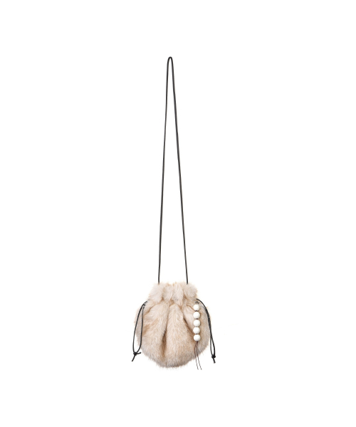 POESIEDAME(ポエジダム)の「FUR BUD BAG IN BAKED CREAM(メッセンジャーバッグ・レディース・その他・FREE)」の4枚目の写真