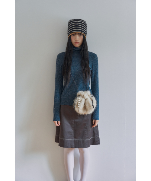 POESIEDAME(ポエジダム)の「FUR BUD BAG IN BAKED CREAM(メッセンジャーバッグ・レディース・その他・FREE)」の13枚目の写真