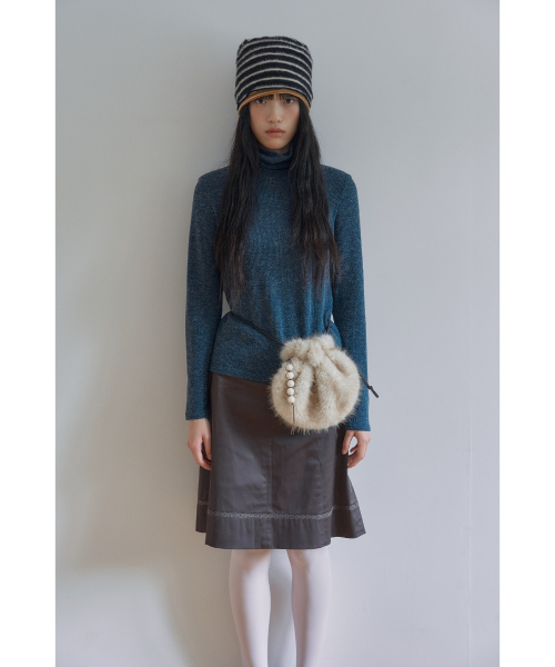 POESIEDAME(ポエジダム)の「FUR BUD BAG IN BAKED CREAM(メッセンジャーバッグ・レディース・その他・FREE)」の15枚目の写真