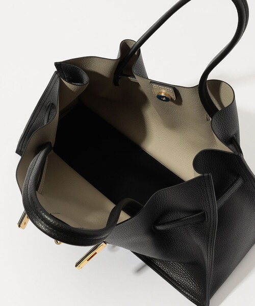 VIOLAd'ORO(ヴィオラドーロ)の「VIOLAd'ORO METAL TOTE レザーバッグ(トートバッグ・レディース・ブラック・FREE)」の9枚目の写真