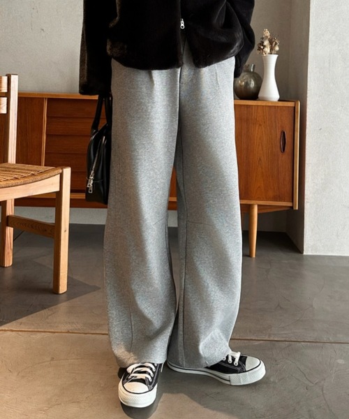 Eclat one(エクラワン)の「【Eclat one】バレルレッグ スウェット パンツ(その他パンツ・レディース・ブラック/アイボリー/杢グレー・FREE)」の11枚目の写真