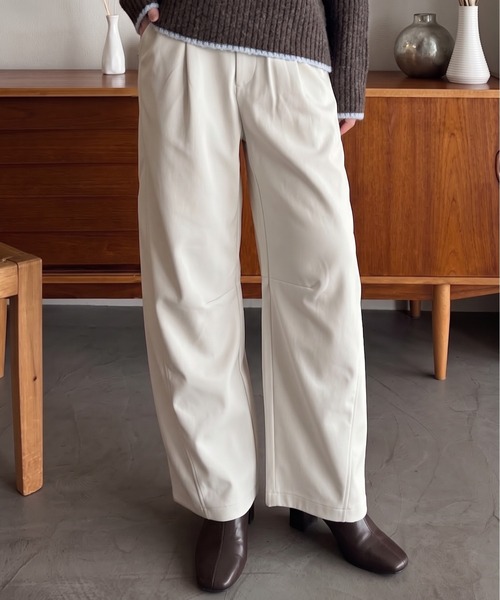 Eclat one(エクラワン)の「【Eclat one】バレルレッグ スウェット パンツ(その他パンツ・レディース・ブラック/アイボリー/杢グレー・FREE)」の18枚目の写真
