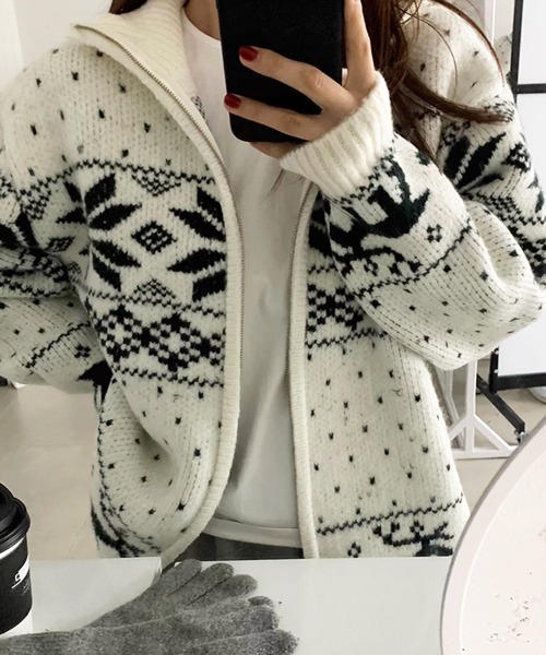 NOWLE(ノウル)の「【NOWLE】ノルディック柄 ジップアップ ニット ブルゾン / スノー&トナカイ ジャガード ニット(ニット/セーター・メンズ・ネイビー/オフホワイト/ブラック/ブラウン・X-LARGE/MEDIUM/LARGE)」の19枚目の写真