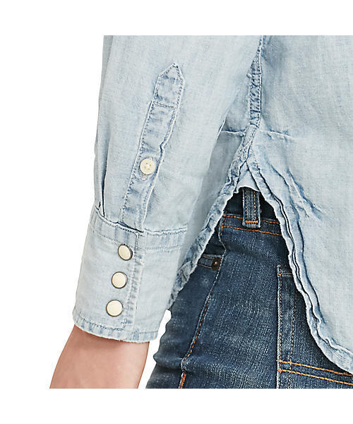 Denim & Supply Ralph Lauren（デニムアンドサプライラルフローレン）の「シャンブレー ウエスタン シャツ（シャツ/ブラウス・レディース・ブルー系9・MEDIUM/XX-SMALL/SMALL/LARGE/X-SMALL）」の4枚目の写真