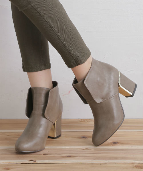 Noubel Voug Relax(ヌーベルヴォーグリラックス)の「Noubel Voug Relax(ヌーベル ヴォーグ リラックス)/ブルーチャ―風シンプルショートブーツ(ブーツ・レディース・ダークブラウン/ベージュ系その他/ブラック・L/S/LL/M)」の3枚目の写真