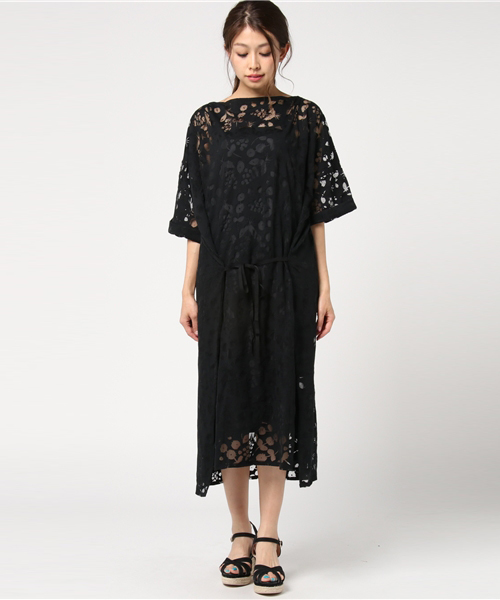 bulle de savon（ビュルデサボン）の「花畑オパールpr    ビックOP（ワンピース・レディース・ホワイト/ブルー/ブラック・FREE）」の11枚目の写真