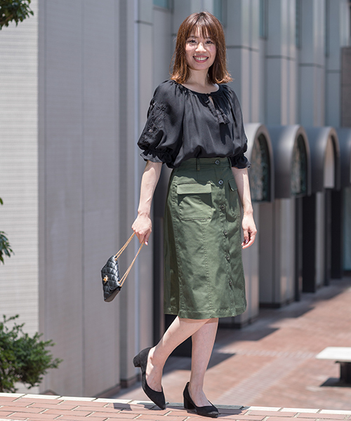 NATURAL BEAUTY BASIC（ナチュラルビューティーベーシック）の「刺しゅうスリーブブラウス（シャツ/ブラウス・レディース・イエロー/ホワイト系その他/ブラック・SMALL/MEDIUM）」の8枚目の写真